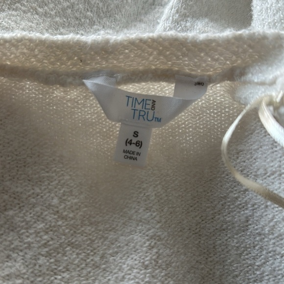 Time and Tru Off-White Sweater Sz SM - Picture 5 of 5